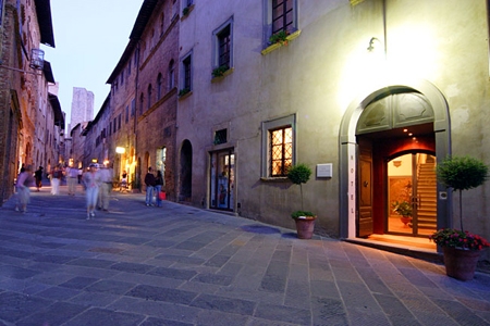 Hotel en SAN GIMIGNANO L'ANTICO POZZO