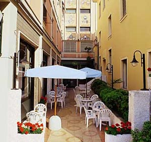 Hotel en CHIAVARI STELLA DEL MARE