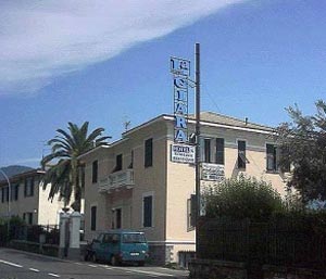 Hotel en RECCO LA GIARA