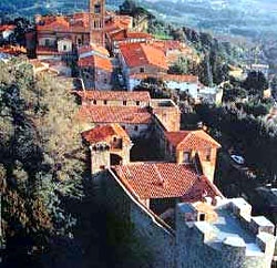 Bed Breakfast in MONTECARLO CASA DI CAMPAGNA