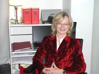 Lawyer in KREFELD CLAUDIA LOOK STEINBORN